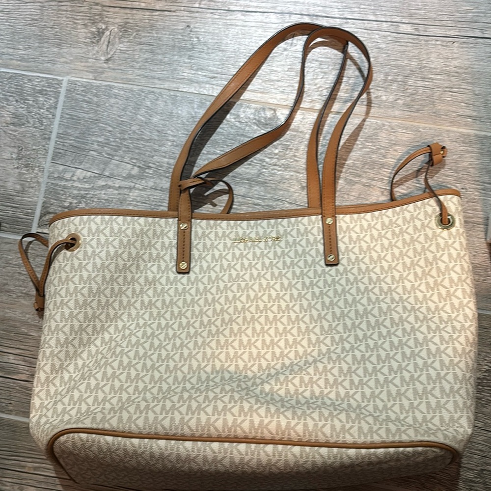 Michael Kors Tote